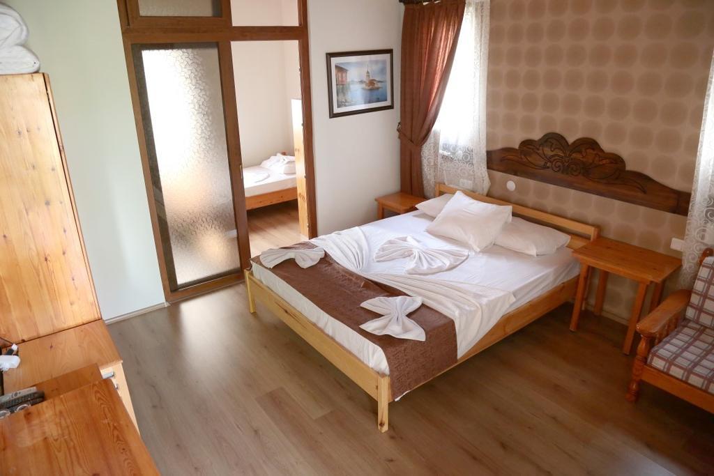 أدراسان Arkadas Otel الغرفة الصورة
