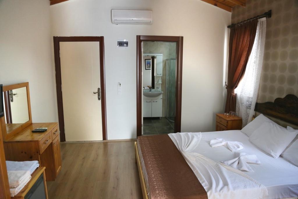 أدراسان Arkadas Otel الغرفة الصورة